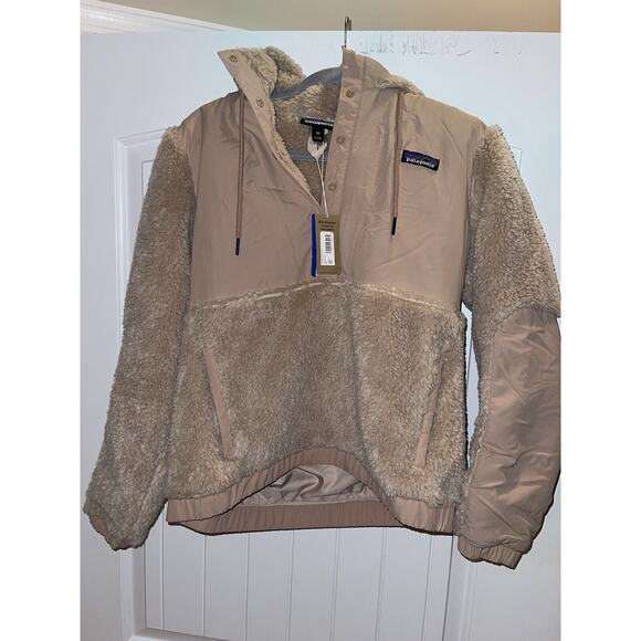 Patagonia Tops - ❗️$180 wmns PATAGONIA XS❗️